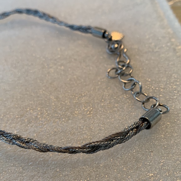 Lovely Silver necklace of discs with rhinestone centers. Great on a turtleneck! - Picture 5 of 5